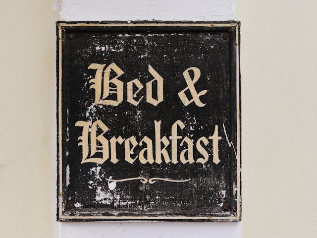 B&B